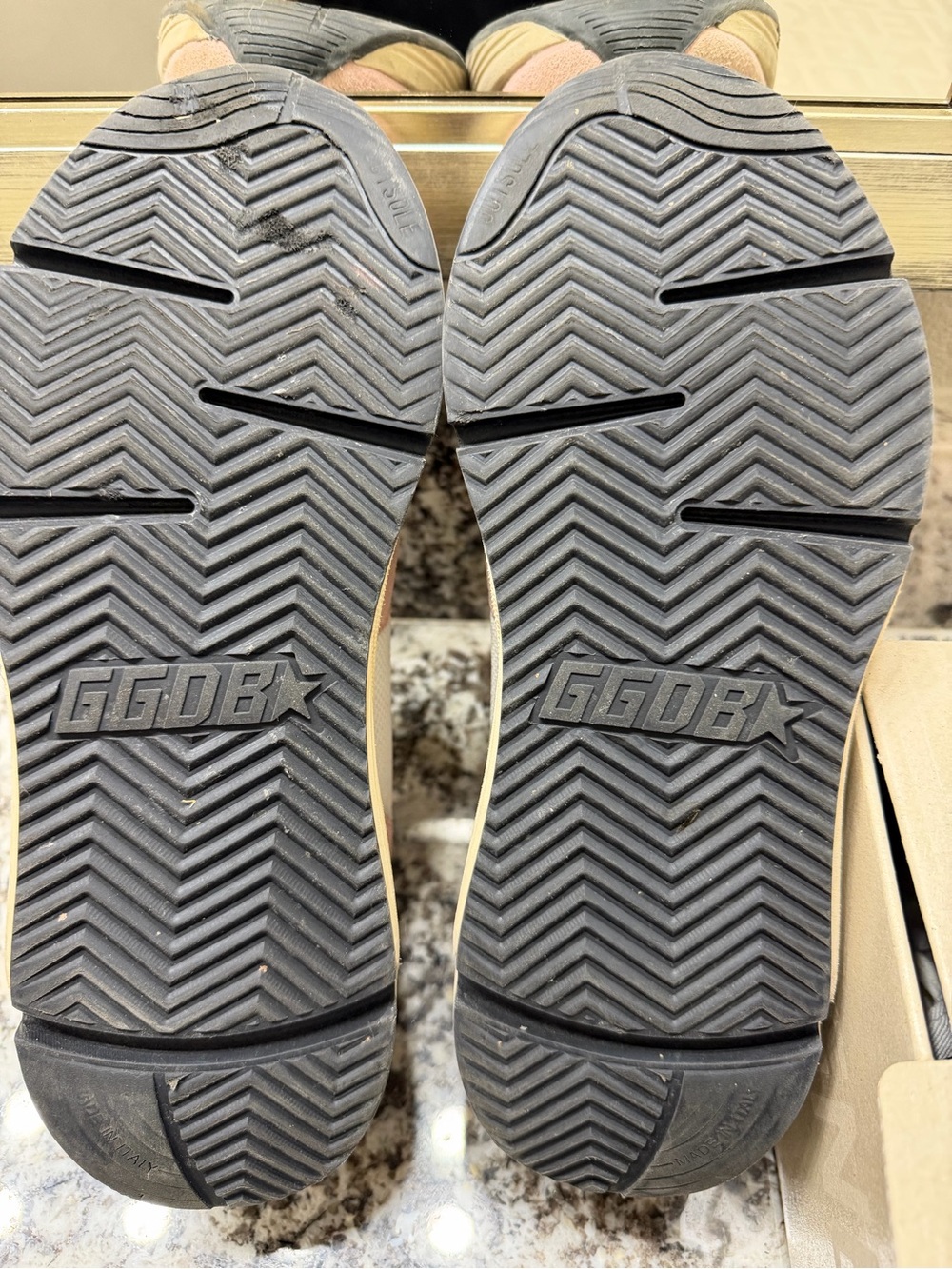 Like New Golden Goose Running Sneakers - Picture 4 of 7